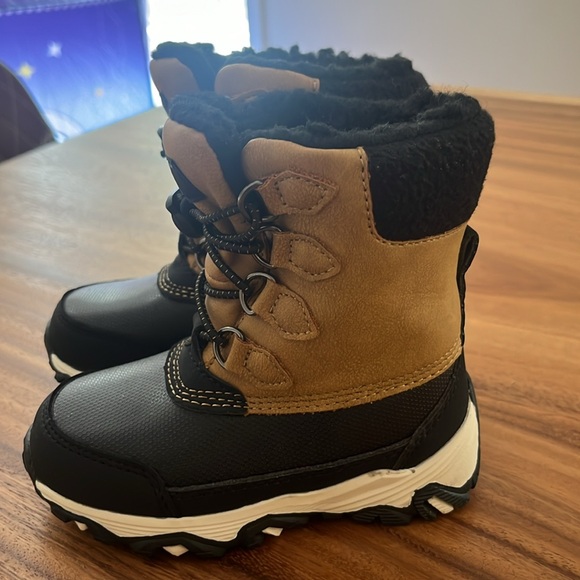 3M Thinsulate Winter Boots size 6 - Picture 2 of 3